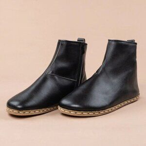 New Svony Leather Booties 9W